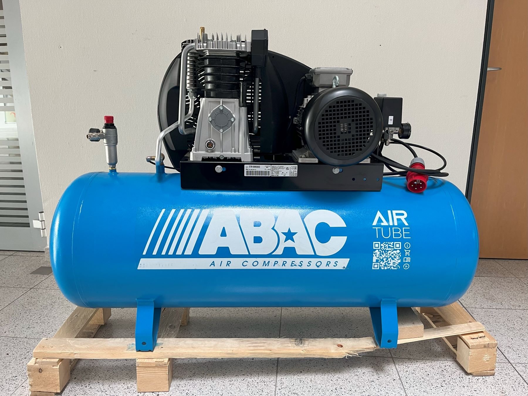 AUSSTELLER ABAC Kompressor EXP A49B 200 CT5,5 HP 200L (400V), 4116028558