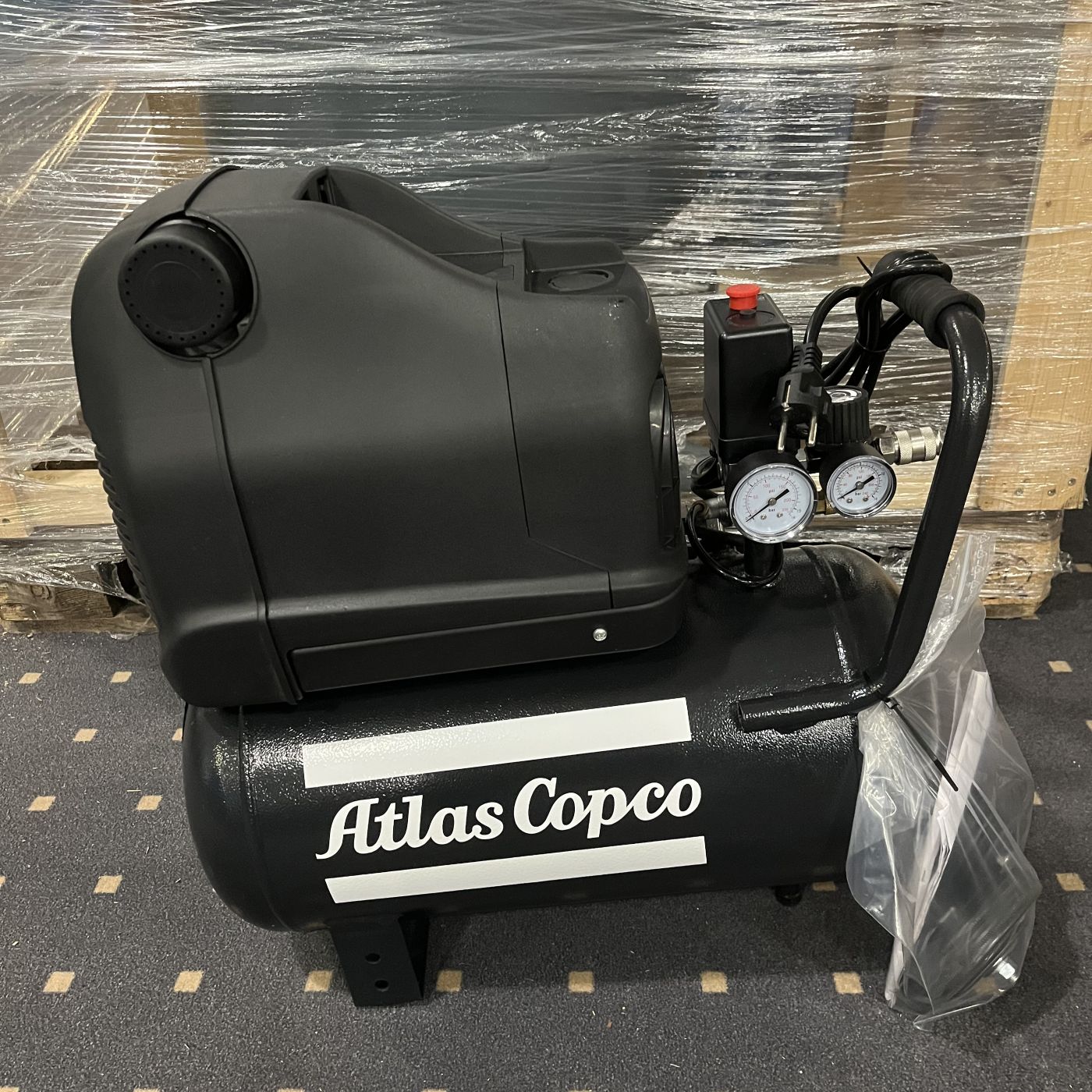 AUSSTELLER Atlas Copco Kolbenkompressor Automan AH 20 - 10 E 24 M