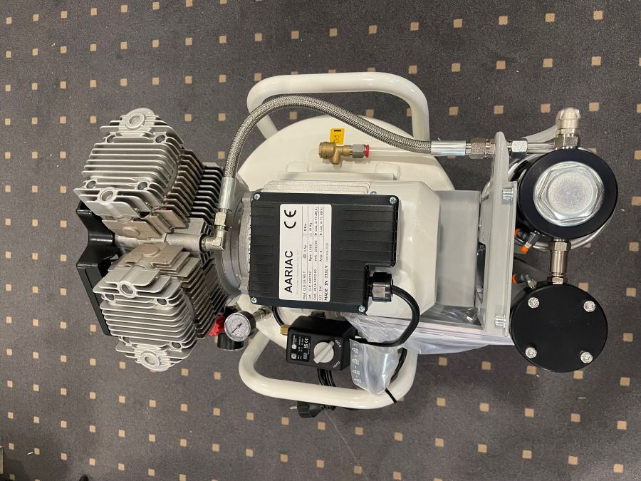 CLEANAIR compressore oil-free CLR 15/50 T 1.5HP 50L (230V)