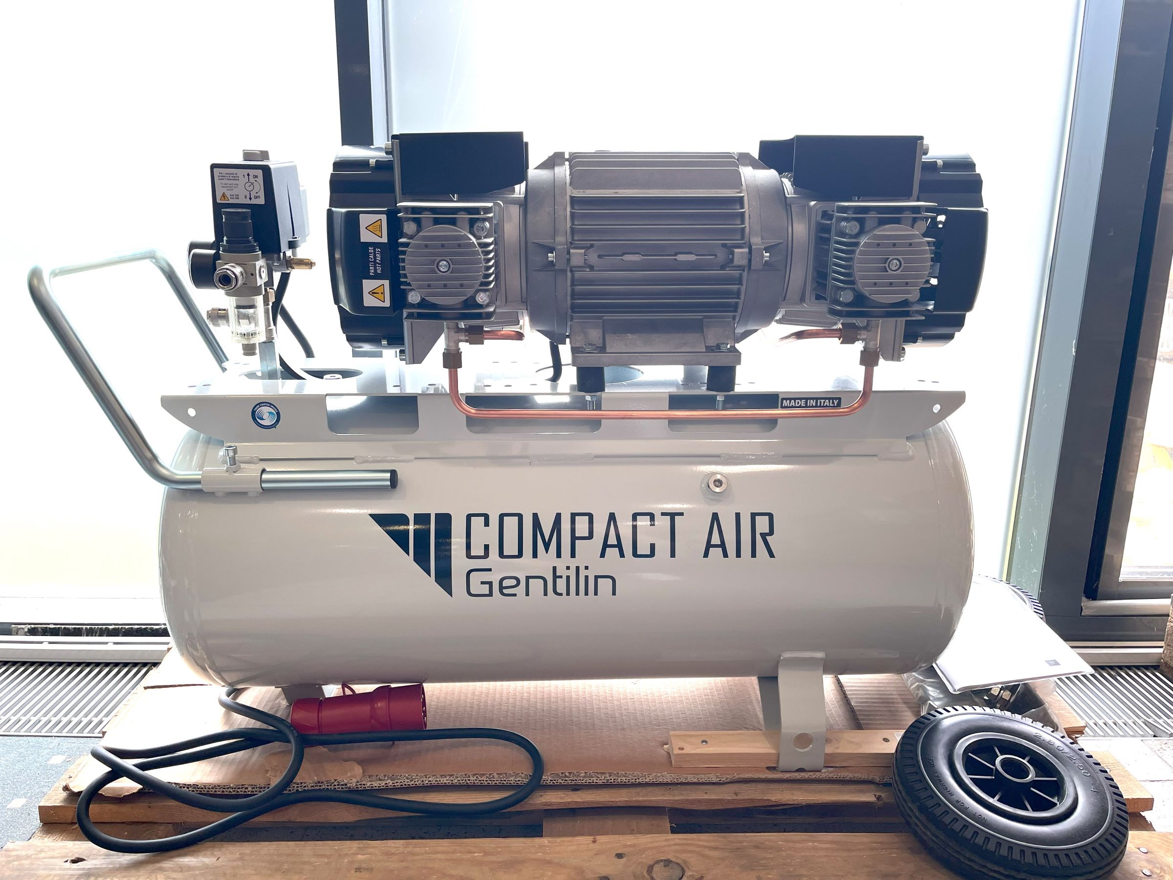 AUSSTELLER Gentilin ölfreier Kompressor ESK660/100 – Das Kraftpaket für Industrie