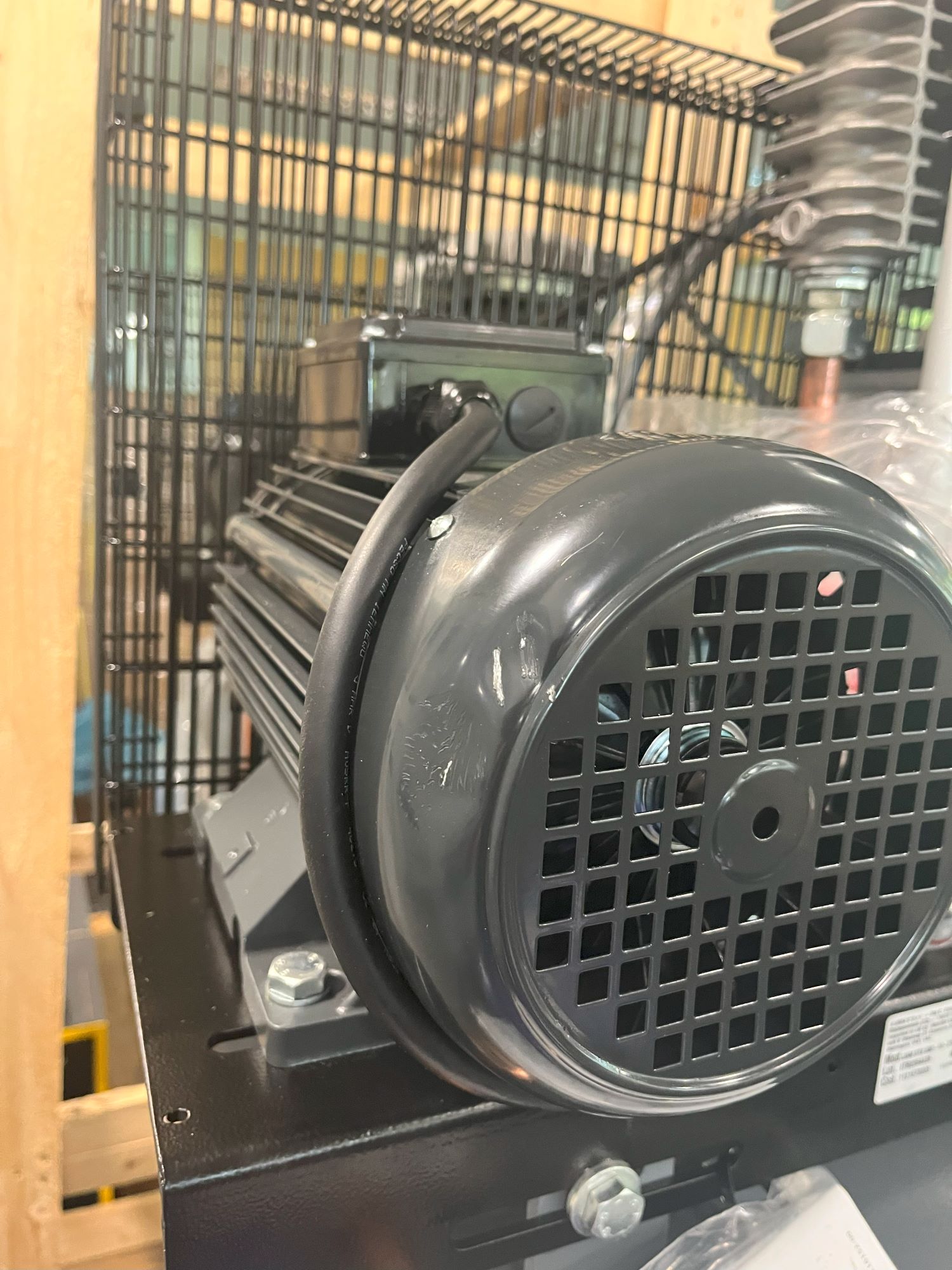 B-WARE | Schneider DF-Kompressor UNM STS 630-10-270 D Base H872000 1121570203 - SN ITR2054425