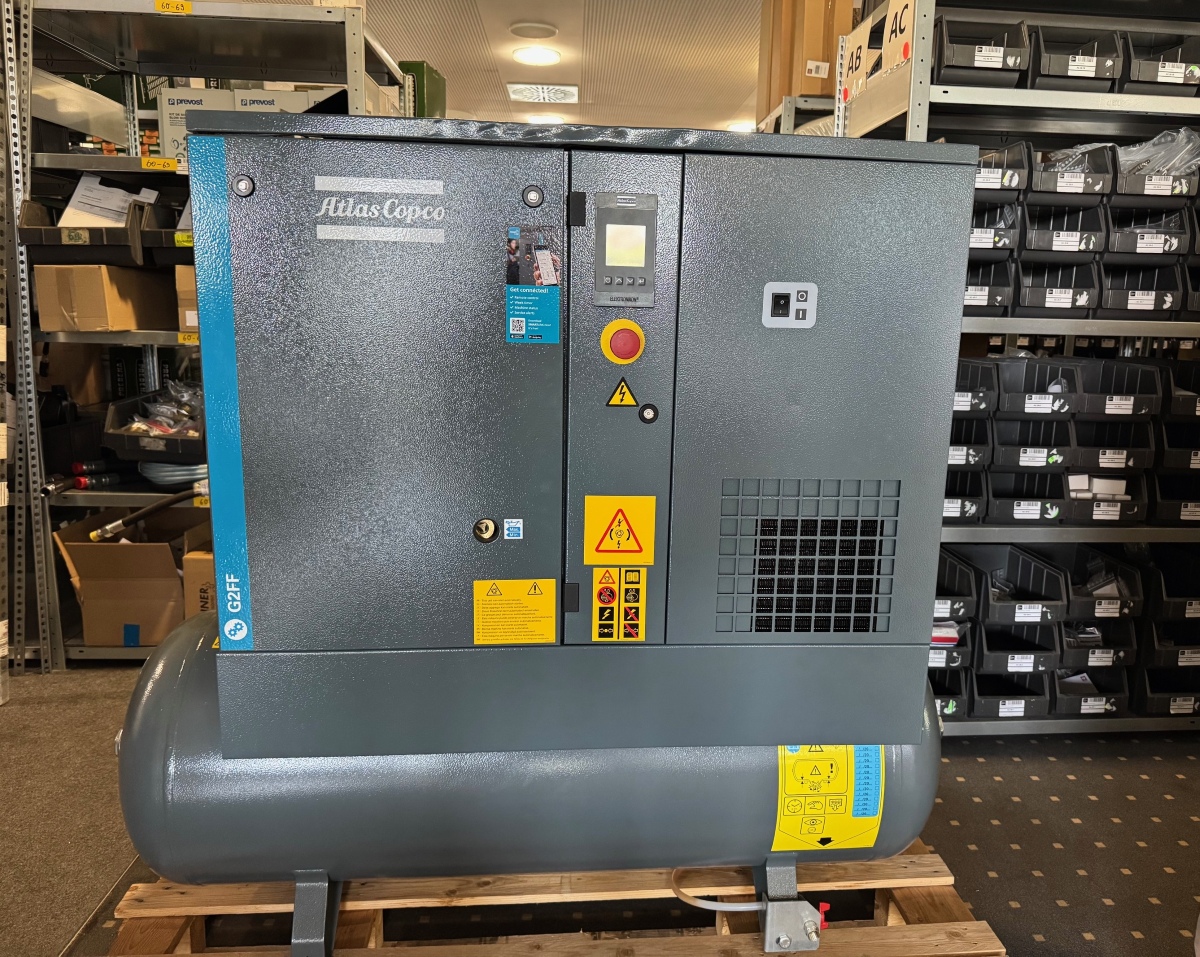 Atlas Copco Schraubenkompressor G 2 FF - 10 bar inkl. Kältetrockner und Behälter