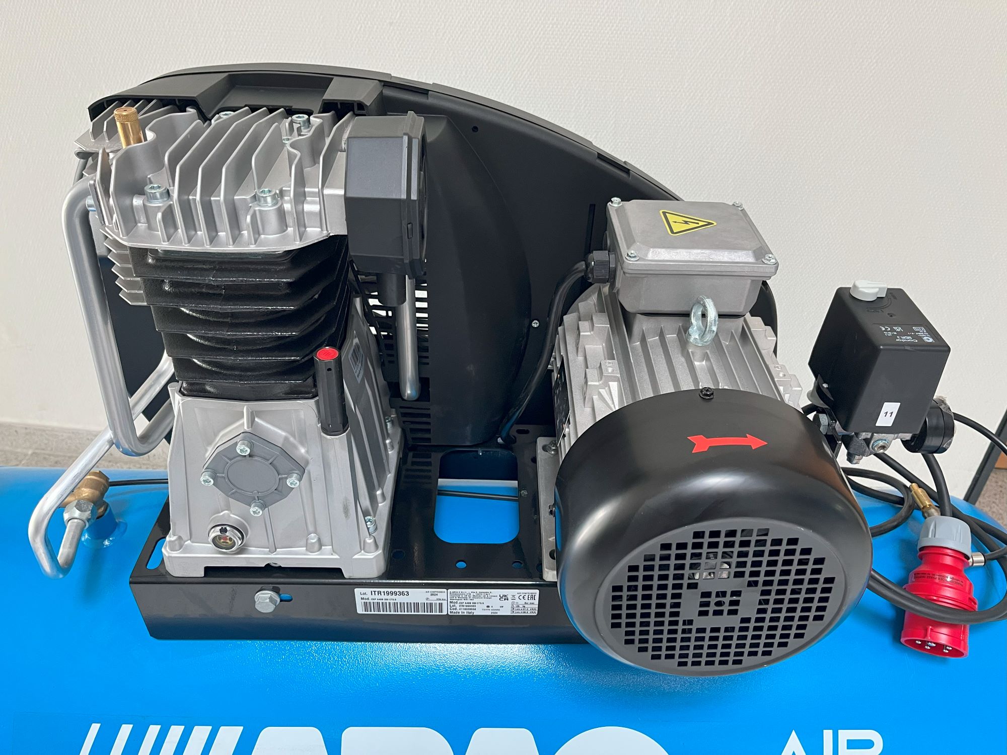 AUSSTELLER ABAC Kompressor EXP A49B 200 CT5,5 HP 200L (400V), 4116028558